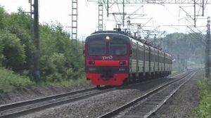 Встреча электровоза ЭП1 и электропоезда ЭД9М в Сибири | Железная дорога