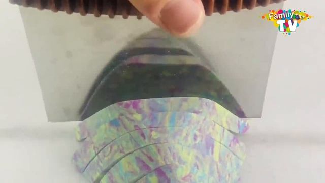 Радужные цвета, кинетический песок! Нарезаем кинетический песок! Для детишек! смотреть онлайн