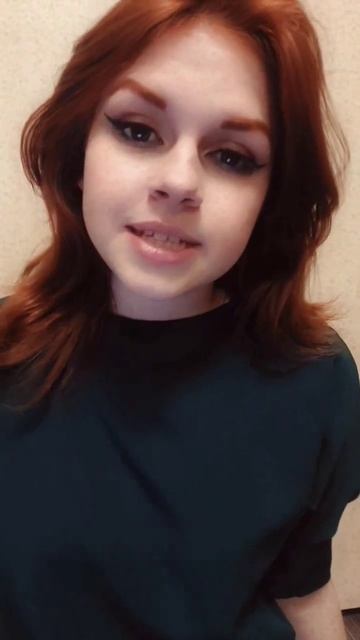 ...Мы сидим - за окном тишина. / Вроде ты и хороший мужчина, / Но тебе ведь я не нужна! смотреть онлайн