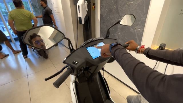 Taking delivery of Ather 450x , Gurgaon’s First 3rd gen Ather, VIP number, all Details смотреть онлайн