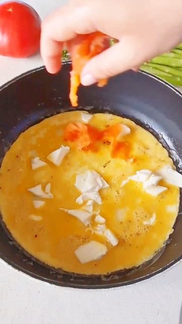 OMLET Z ŁOSOSIEM I SZPARAGAMI - #przepis w opisie смотреть онлайн