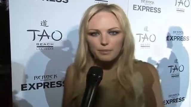 Malin Ackerman rerock смотреть онлайн