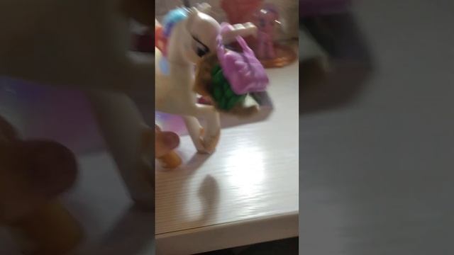 Увлекательные истории игрушек-пони смотреть онлайн