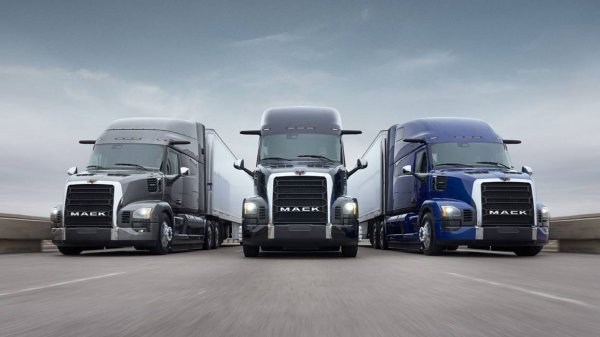 Представлен новый грузовик Mack Pioneer