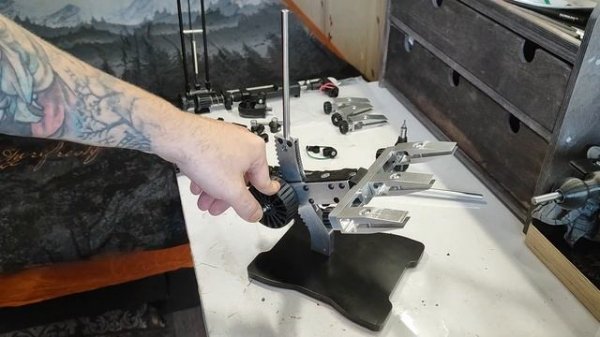 новая точилка ЗУМ1035 ,распаковка,первый взгляд