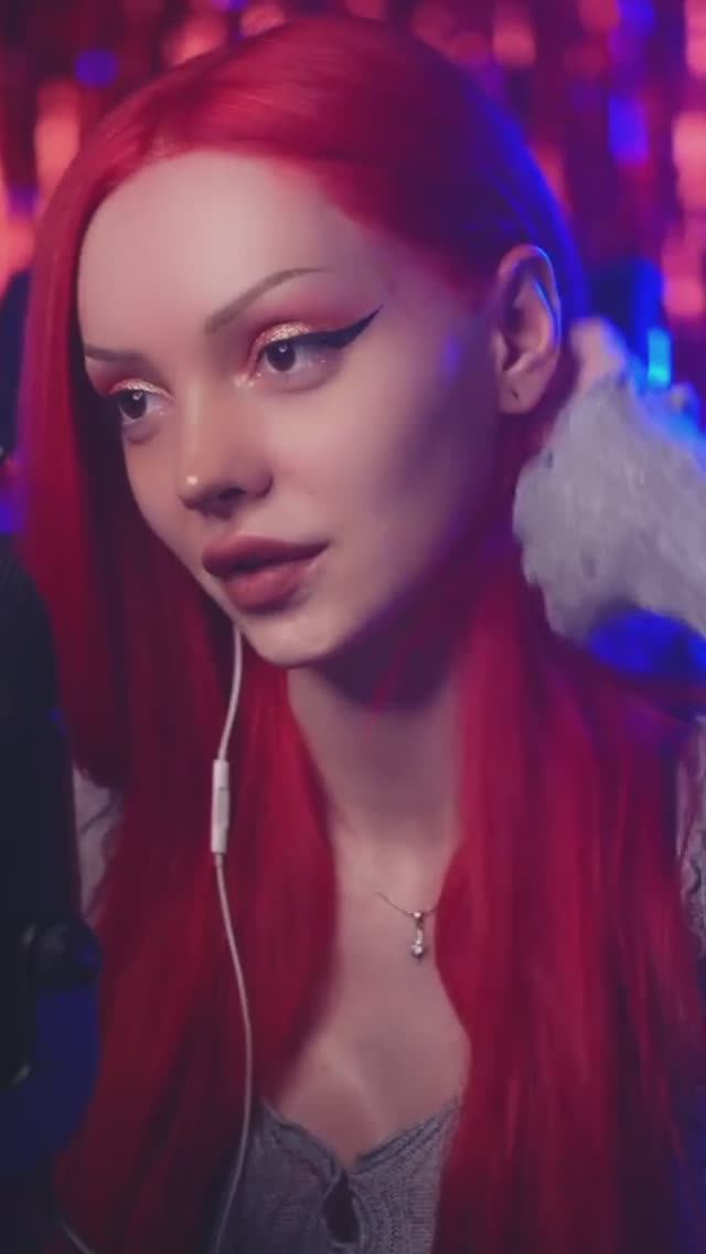 Вася - молодец) #rrradiocat #komaddor #twitch смотреть онлайн