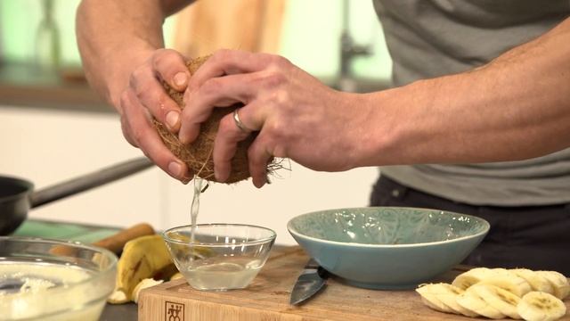 Kokosnuss öffnen #HowTo | REWE Deine Küche смотреть онлайн