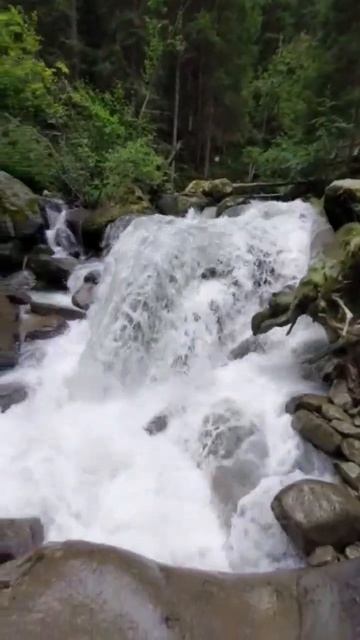 звук падающий воды это диво дивное... #италия смотреть онлайн
