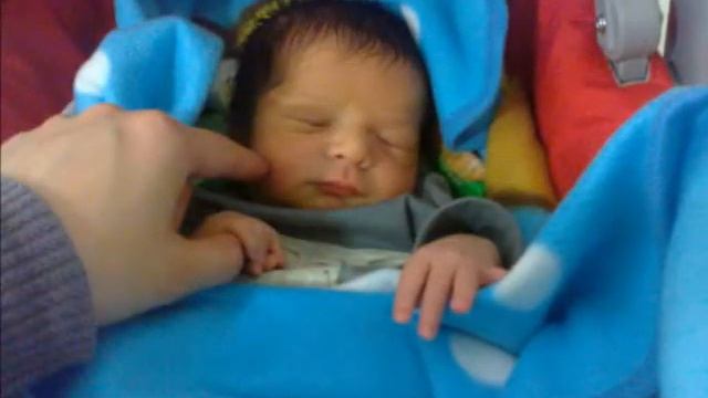 El primer Añito de Santi... смотреть онлайн