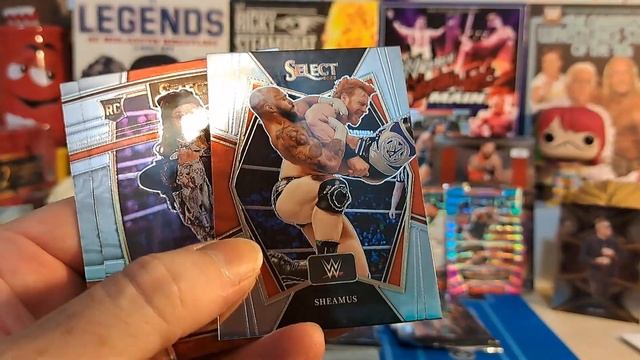 WWE SELECT 2022 PANINI HOBBY BOX BREAK *11/4/23* TIE-DYE x2🔥DOUBLE BLOODLINE🔥SILVER RINGSIDE PRIZM смотреть онлайн