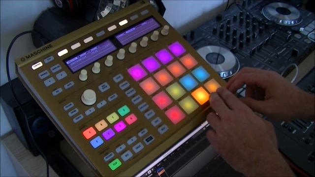 Native Instruments Maschine MK2 (MKII) - Hands On Tutorial deutsch (german) смотреть онлайн