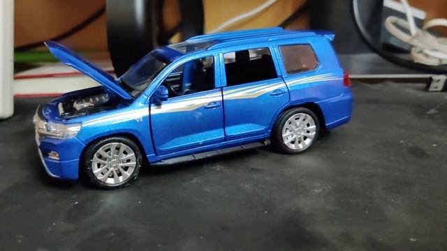 Toyota land cruiser scale model смотреть онлайн