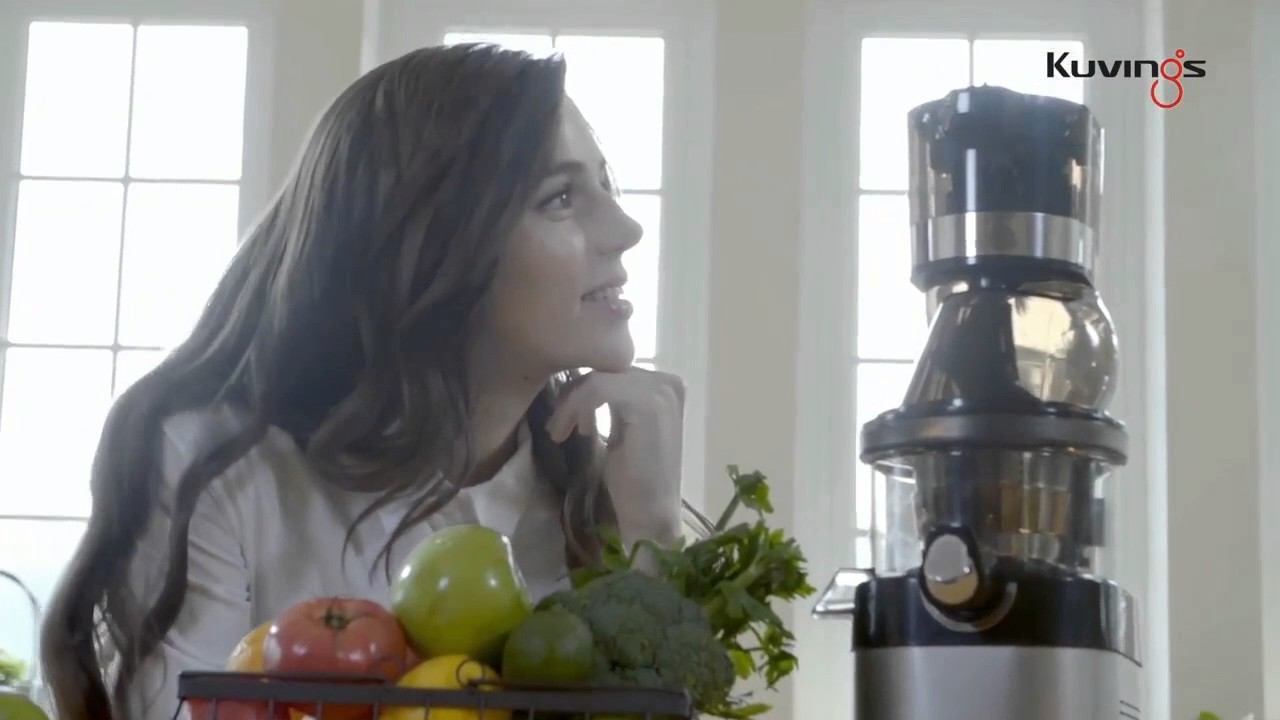 Профессиональная соковыжималка Kuvings Whole Slow Juicer Chef (CS600) смотреть онлайн