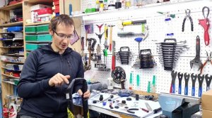 ТО вилки в домашних условиях на примере RockShox SID