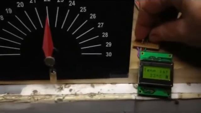 PIC + DS18s20 Mechanical Thermometer смотреть онлайн