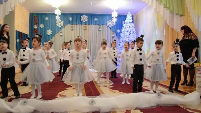 New Year party in kindergarten!!! Новогодний утренник в детском саду!!! смотреть онлайн