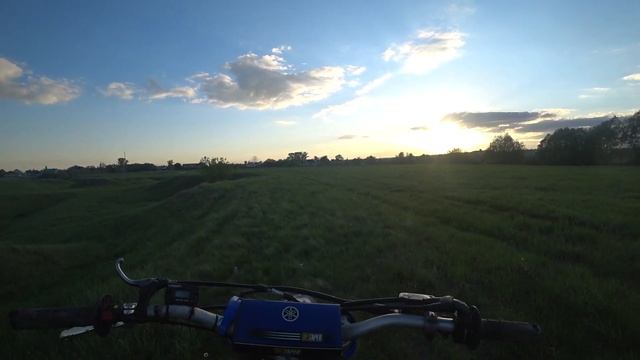 На Yamaha yz 400f.Обкатка трека. Толпушка покатушка. смотреть онлайн