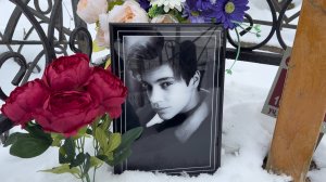 НА МОГИЛЕ ЕГОРА КЛИНАЕВА И ЕГО СЕСТРЁНКИ АРИНЫ ПРОИЗОШЛО ЧУДО !!! БУТОВСКОЕ КЛАДБИЩЕ 10 АПРЕЛЯ 2025
