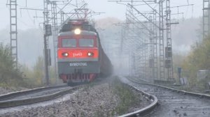Электровоз ВЛ80р-1795 сквозь туман на Транссибе | Железная дорога в Сибири