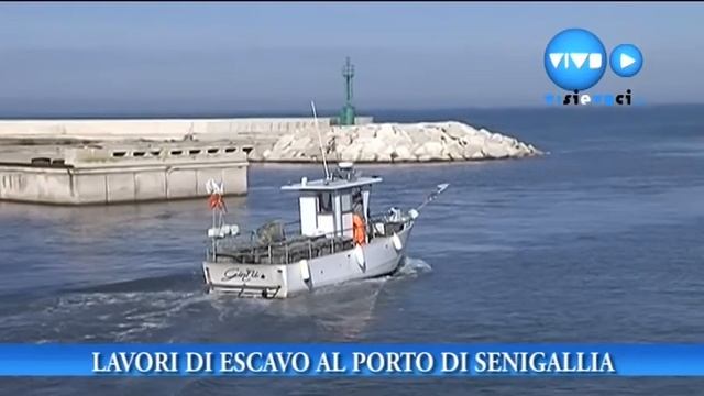 Lavori di escavo al porto di Senigallia смотреть онлайн