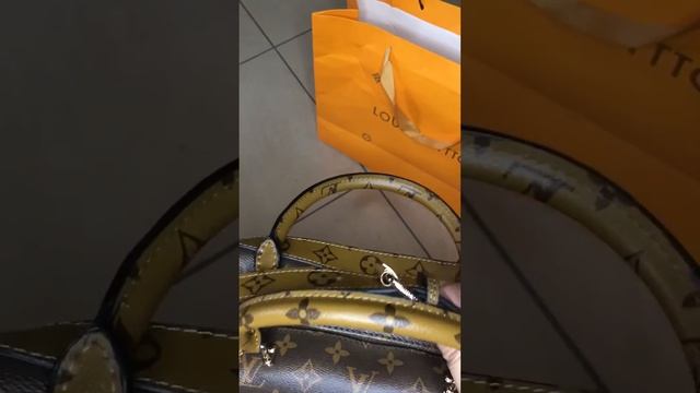 Selena Gomez LV bag смотреть онлайн