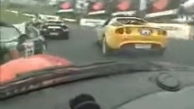 Esse é piloto!!! Me fez lembra Ayrton Senna !!! Best race pilot! смотреть онлайн