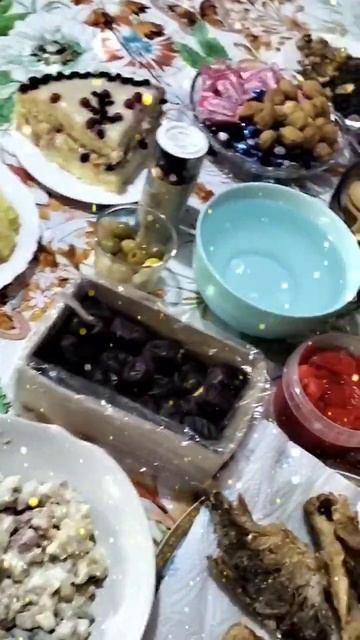 На ужин рыба жареная с #пюре и гречка и соленые огурцы #рекомендации #шортс смотреть онлайн