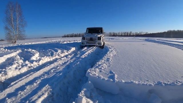 Заезд 4х4 по глубокому снегу. Уаз хантер, Уаз таблетка, Toyota Land Cruiser Prado, Gelendwagen G320