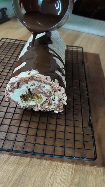 Дубайский меренговый рулет - первый в мире!