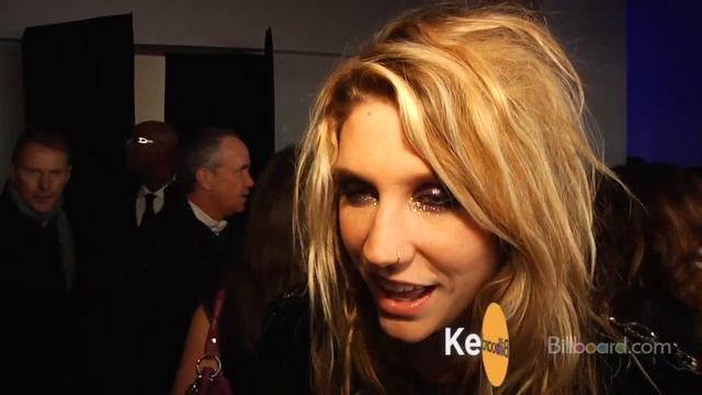 Vevo Launch Party w/ Ke$ha, Adam Lambert, Ciara and more!! смотреть онлайн