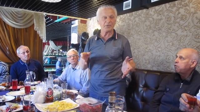 Геннадий Сохожко переключился с шахмат на бильярд. смотреть онлайн