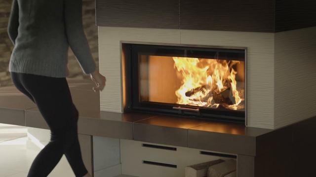 Как правильно топить каминную топку ROMOTOP с раздвижной дверцей