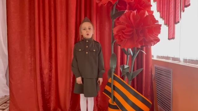 Разуваева Евгения 6 лет г. Новозыбков смотреть онлайн
