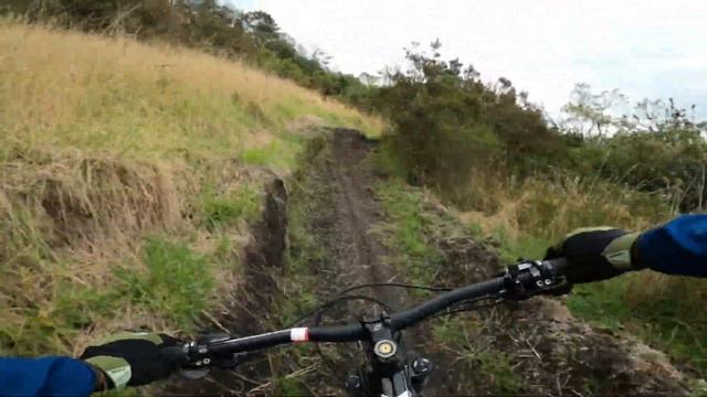 Santa Rita Andes Bike Park | Recorriendo sus senderos смотреть онлайн