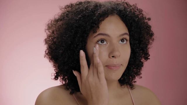 Everyday Glowing Makeup Look With Watermelon Glow Niacinamide Dew Drops | Glow Recipe смотреть онлайн