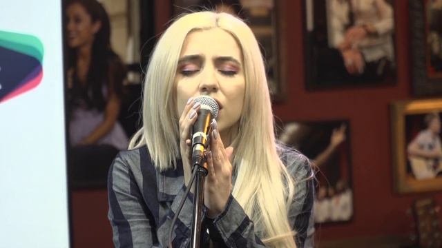 Ava Max - "Let It Be Me" (Live) смотреть онлайн