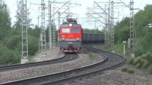 Сдвоенный грузовой поезд РЖД со 141 вагоном на Транссибе