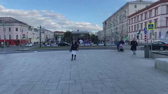 Moscow Walk - Myasnitskaya Street, Kuznetskiy Most, Teatralnaya Square.