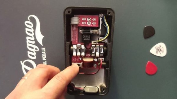 Pedale Dunlop CBM95 Cry Baby Mini Wah Wah - Dunlop CBM95 Cry Baby Mini Wah Effects Pedal Stompbox.