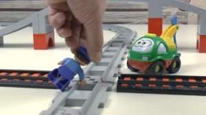 Игрушечные поезда - для детей