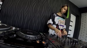 Miss Monique - MiMo Weekly Podcast #2