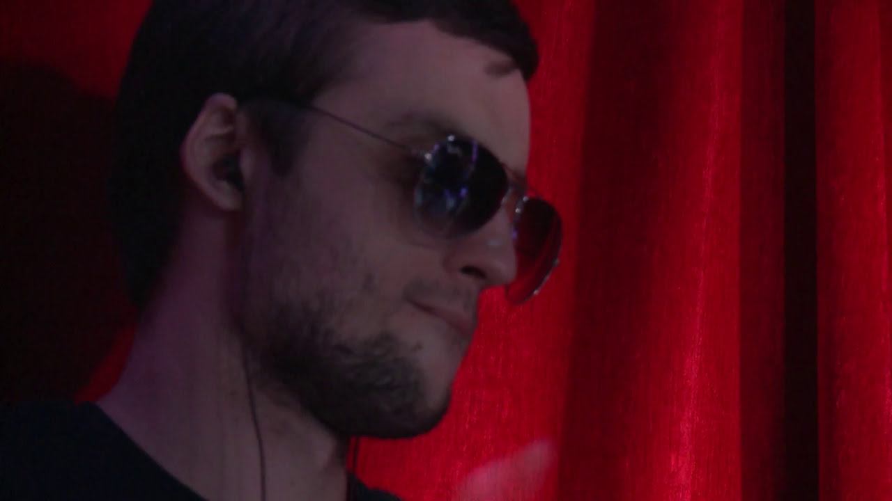 Doodle - Робинзоновая (live) смотреть онлайн