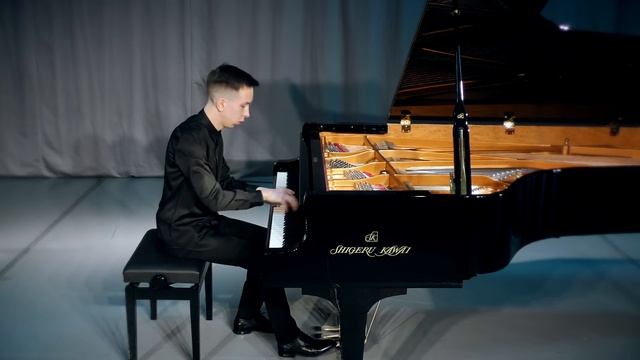 Илья Глущенко. Л. Бетховен Соната op.2 #3, 4 часть; Ф.Лист концертный парафраз «Риголетто» смотреть онлайн