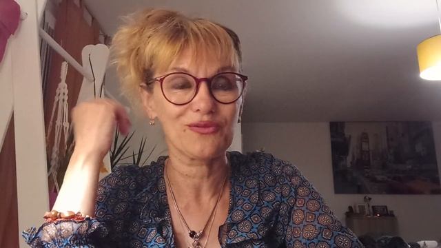 Франция, истории из моей французской жизни 🧐🌺 смотреть онлайн