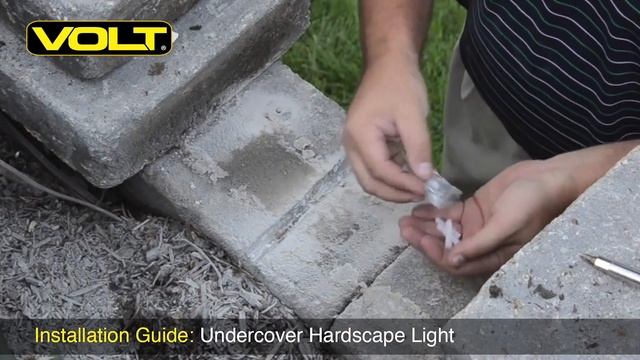 How to Install a Hardscape Light in a Retaining Wall - Landscape Lighting Installation Tips смотреть онлайн