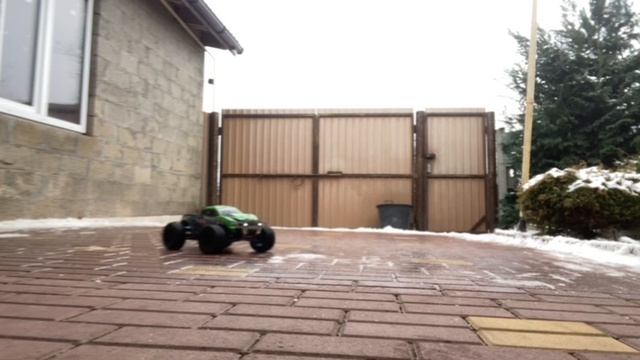 Жгём резину на модели Remo Hobby Mmax