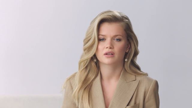 AVON HER STORY смотреть онлайн