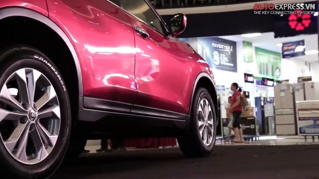 Cận cảnh Nissan X Trail màu độc có giá 933 triệu đồng смотреть онлайн