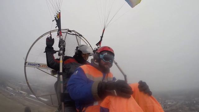 Видео: прекрасный полет на парамоторе от ProstoLeti.ru в Питере смотреть онлайн