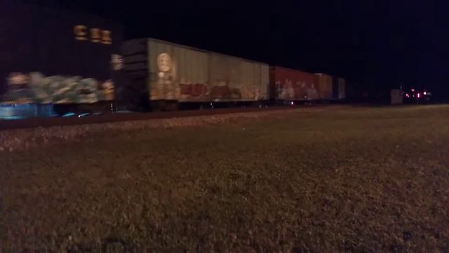 CSX 225 trails on a Southbound Manifest at Folkston GA (4/9/2022) смотреть онлайн